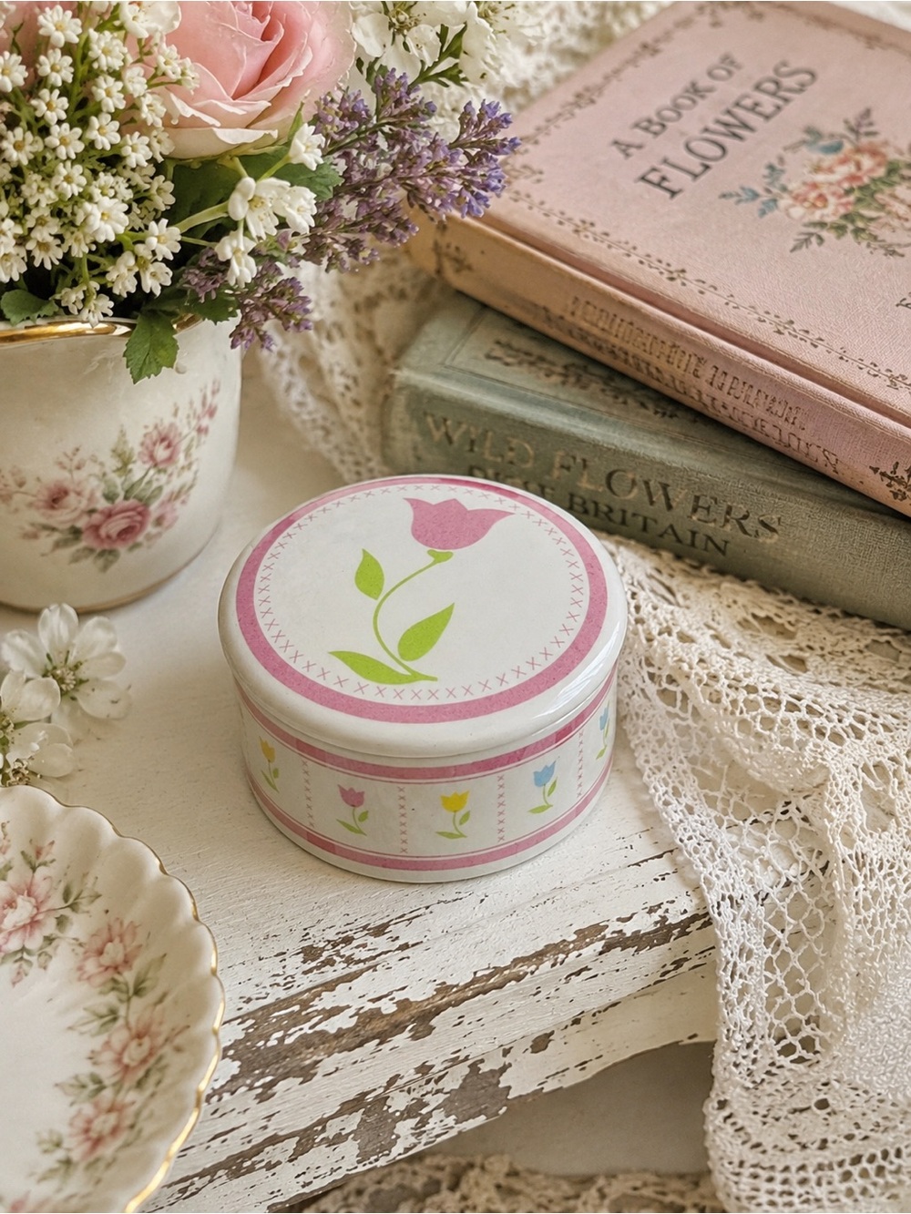 Vintage FTDA Ceramic Candle Jar Korea Pink Tulip Lidded Candle Trinket Box Decor